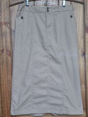 Cato Tan Button-Front Skirt. Size 14